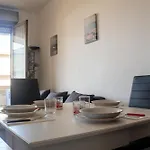 Box E Ampio Terrazzo Relax A 600 Metri Dal Mare *