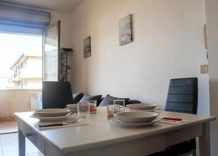 Box E Ampio Terrazzo Relax A 600 Metri Dal Mare *